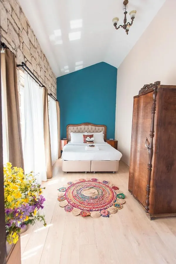Çeşme Mastik Koyici酒店