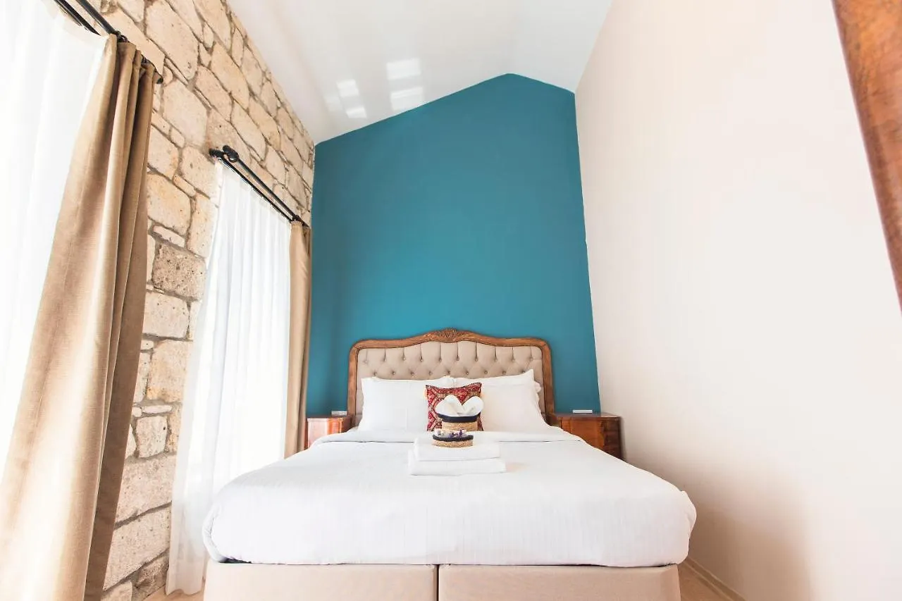 Mastik Koyici Hotel Cesme