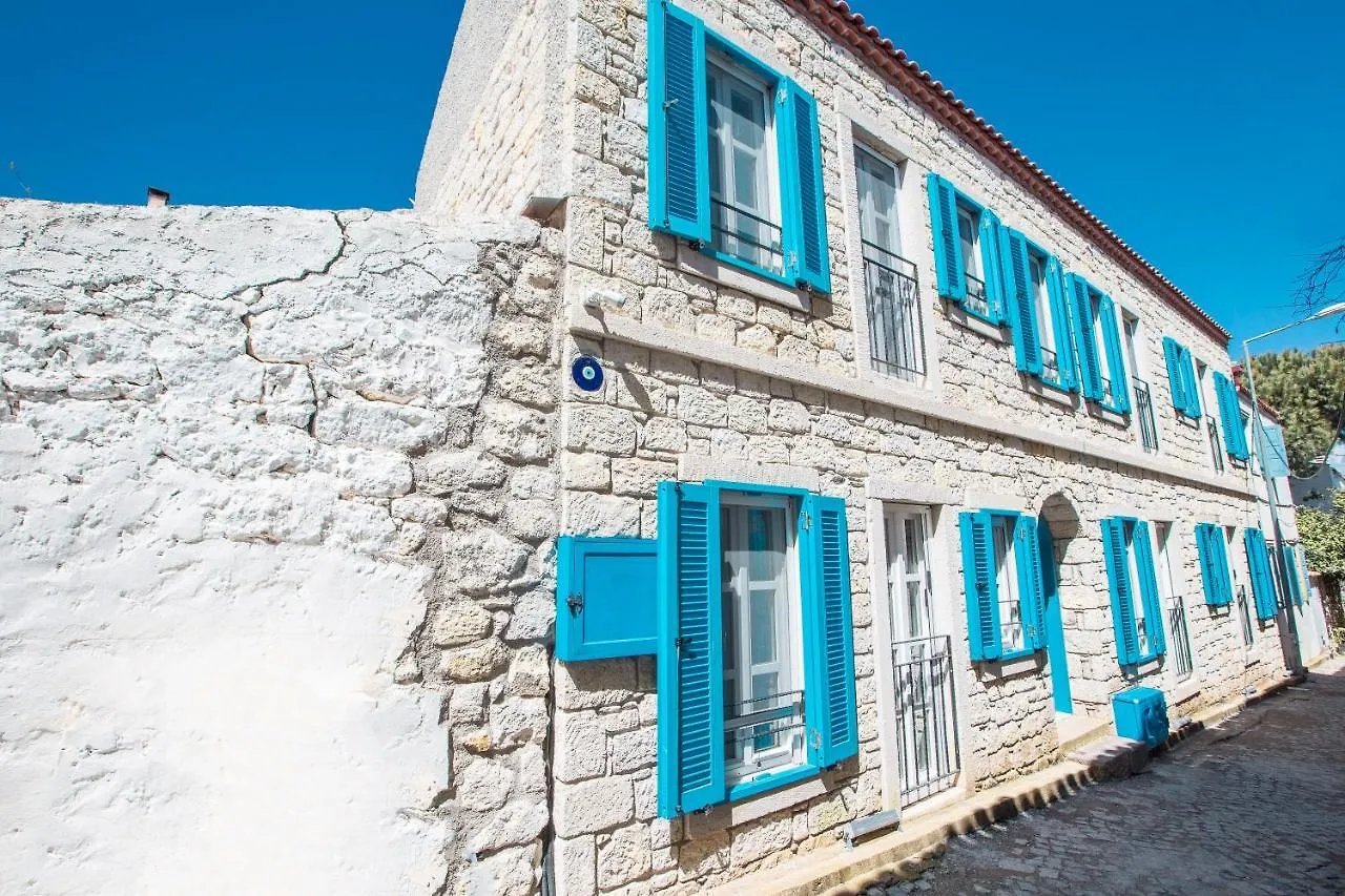 Mastik Koyici Hotel Cesme