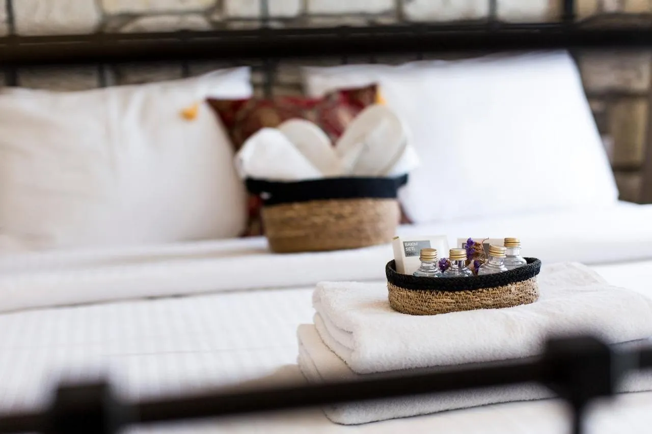 Mastik Koyici Hotel Cesme