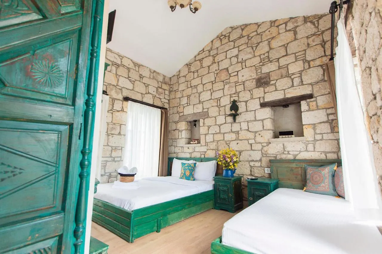 Mastik Koyici Hotel Cesme